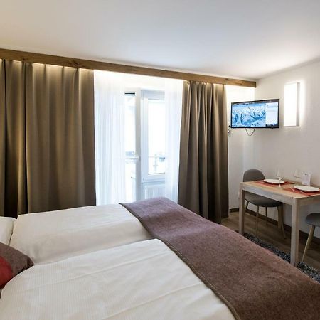 B-Inn Apartments เซอร์แมท ภายนอก รูปภาพ
