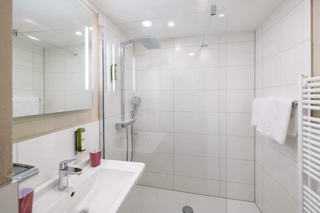 B-Inn Apartments เซอร์แมท ภายนอก รูปภาพ